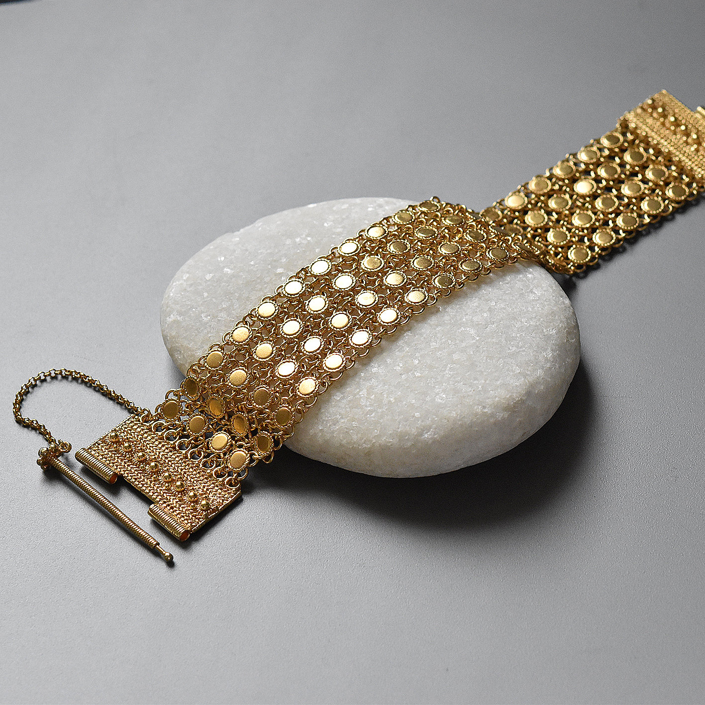 Armbänder