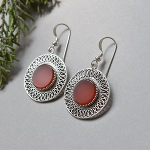 Red carnelian silver earrings,July Birthstone earrings,circle filigree earrings