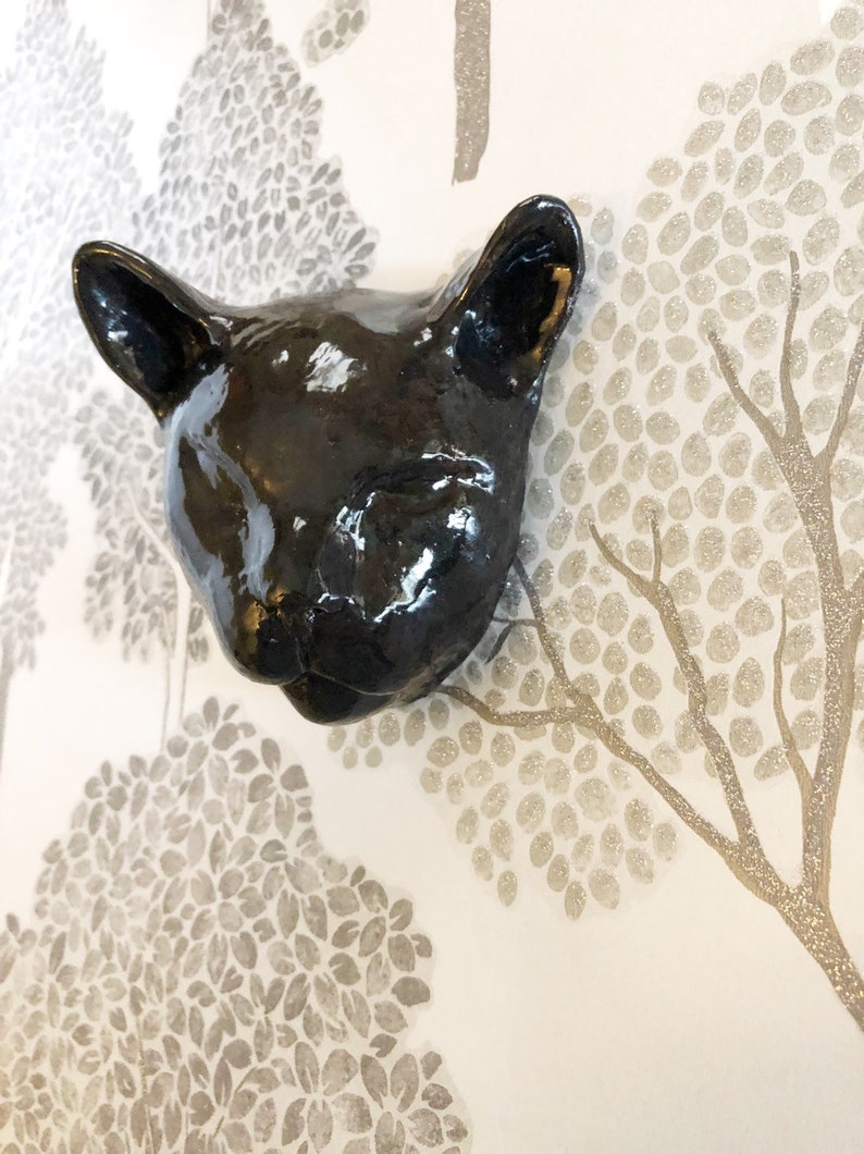 Black Sleepy Expression Cat Head Wallhanger