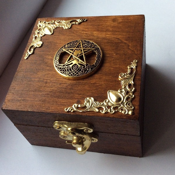 Pentagram tree of life Wooden jewellery box trinket gift keepsake walnut gift her birthday wood supernatural Wicca Wiccan pentacle groomsman