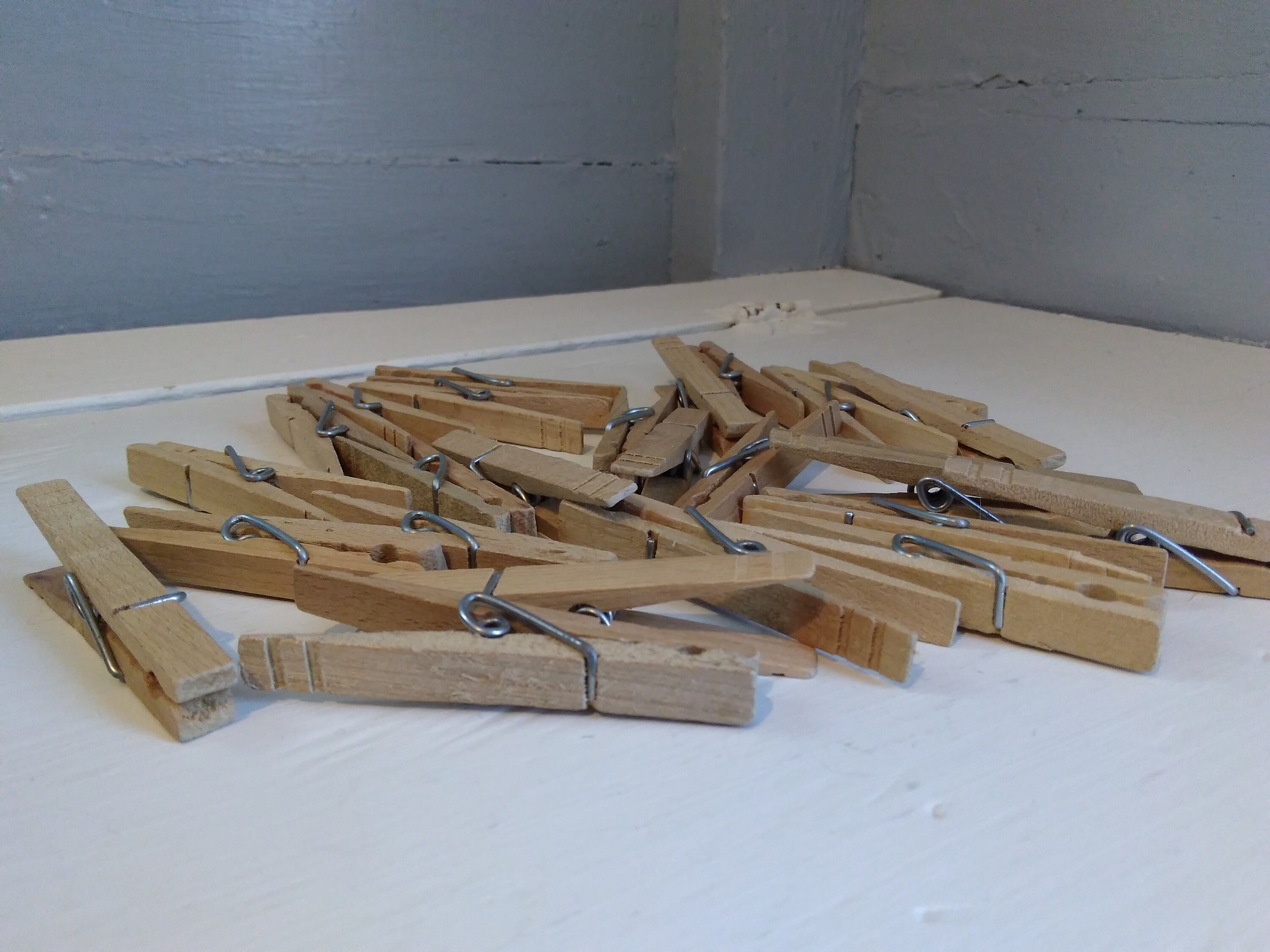 Vintage Clothes Pins Wood Metal Spring Clothes Line Pins Lot of 25 ...