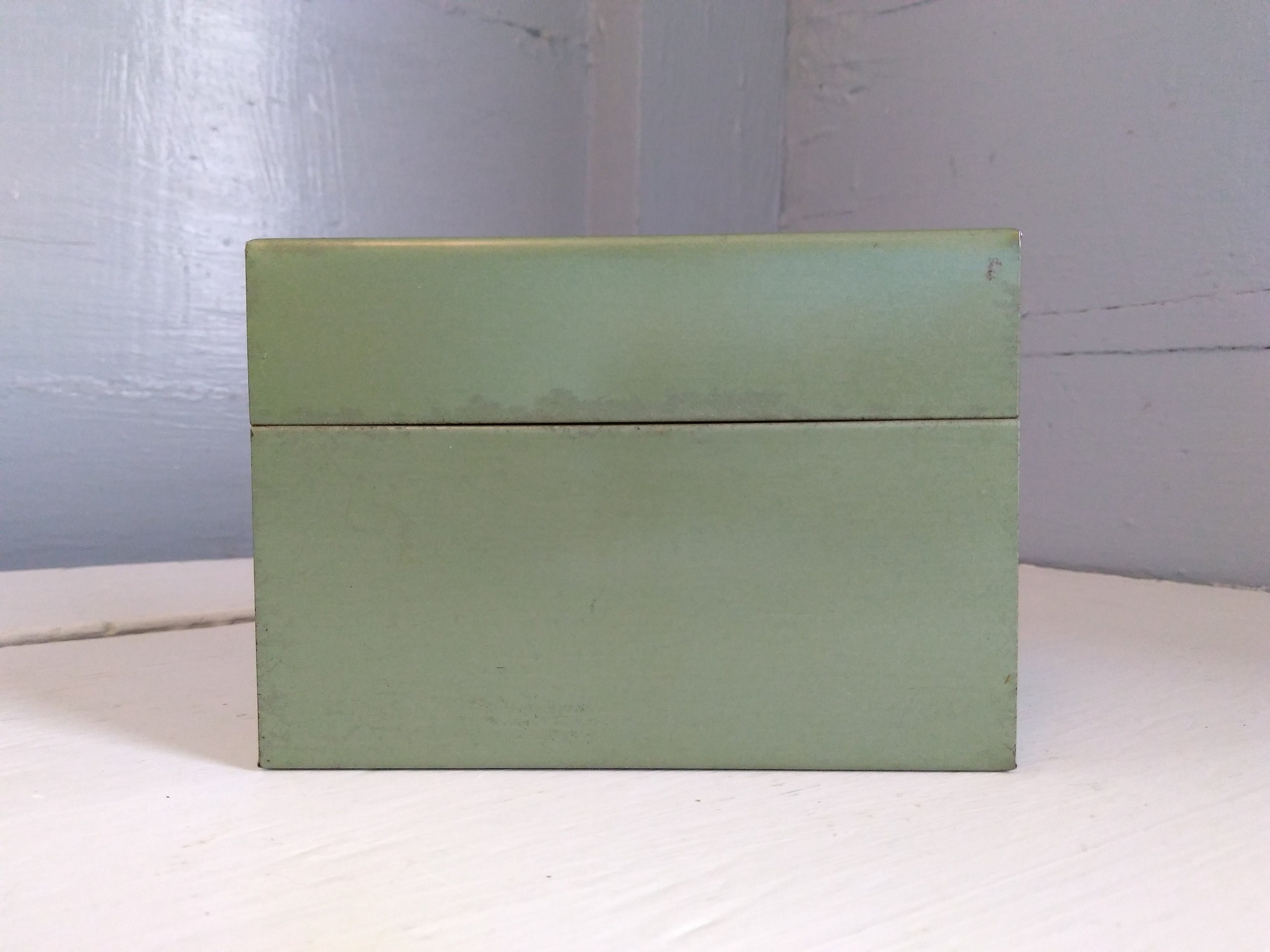 Vintage Metal 3 x 5 Index Card File Box Recipe Box Kitchen Decor Office