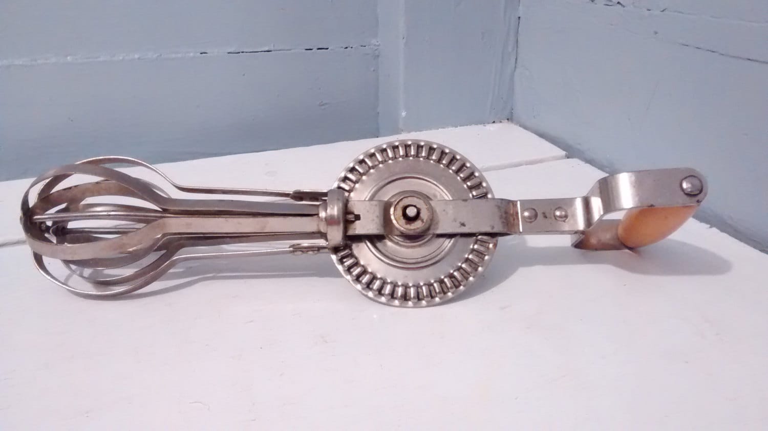 Vintage, Egg Beater, Hand Crank Mixer, Blue Whirl, Wood Handle, 50s