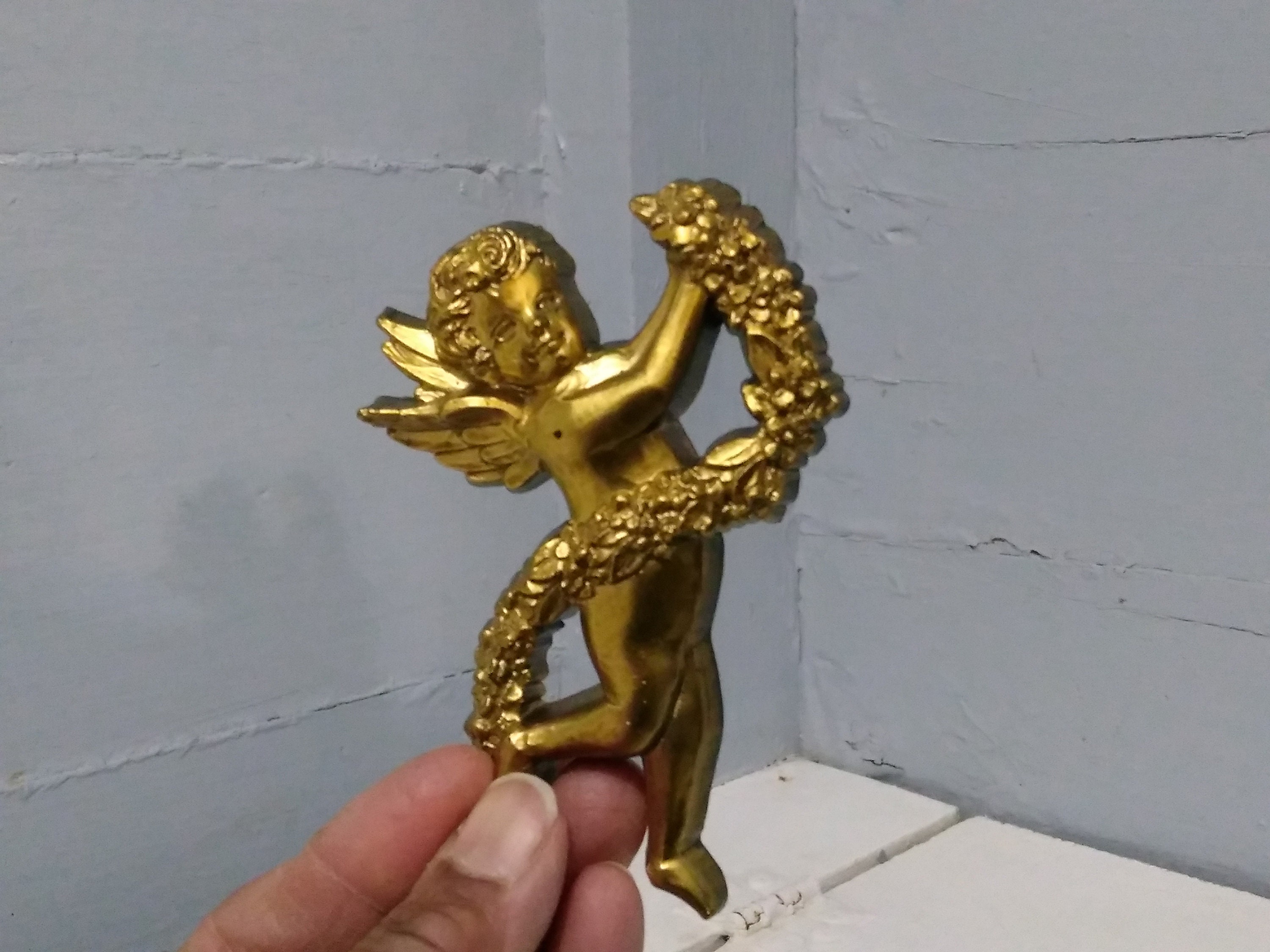 Vintage Angel Wall Hangings Cherubs with Wreaths 3D Art Collectable