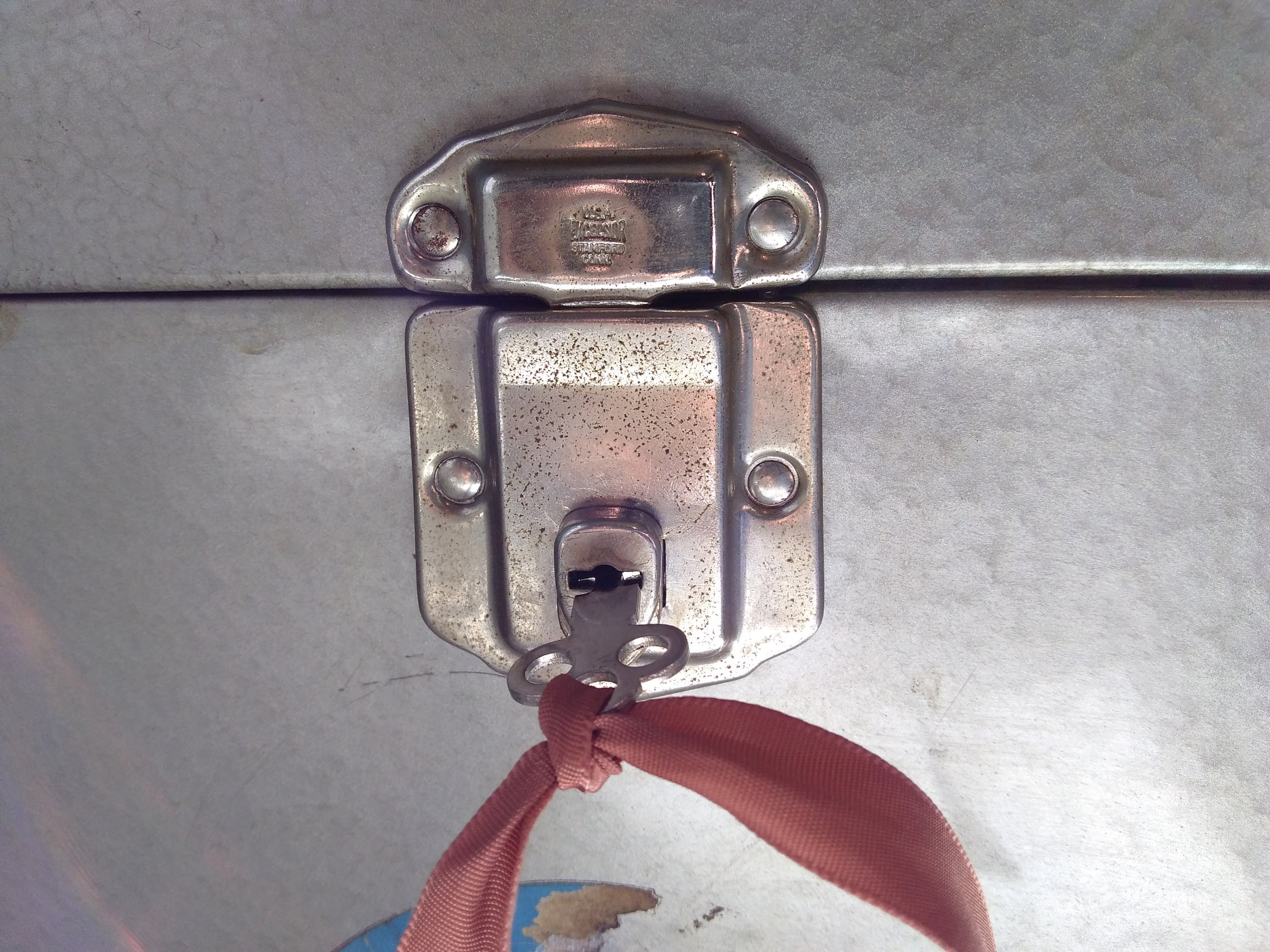 Vintage Portable Metal File Box with Key Porta File Letter File