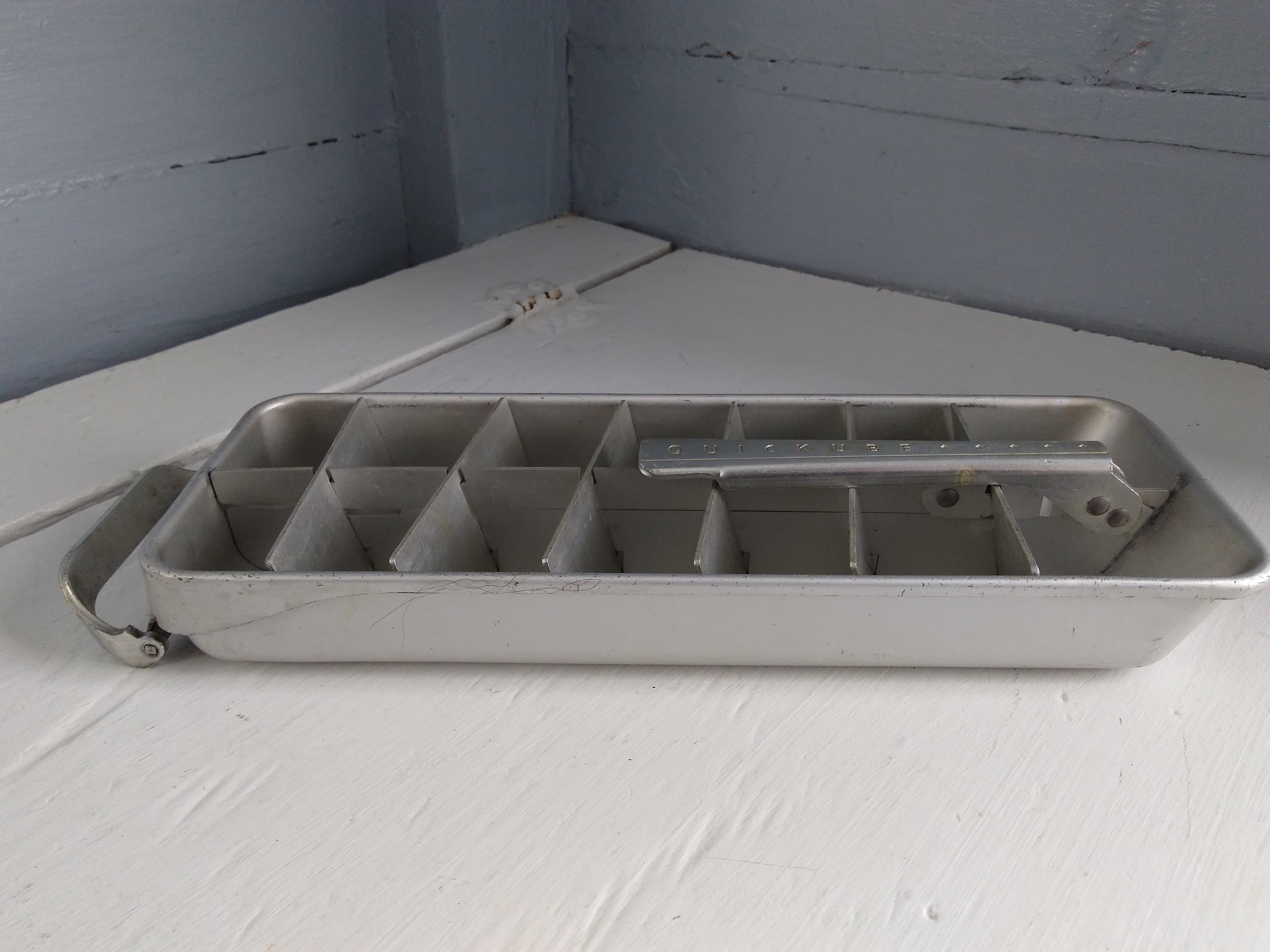 Vintage Aluminum Metal Ice Cube Tray Frigidaire With 20 Compartments for Ice  or Organizer 