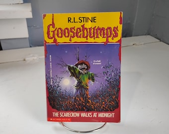 The Scarecrow Walks At Midnight Number 20 Goosebumps R.L. Stine 1st Edition 90s Collectable Book Horror Fiction RhymeswithDaughter