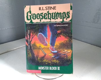 Monster Blood III Number 29 Goosebumps R.L. Stine First Edition 90s Collectable Book Fiction Horror RhymeswithDaughter