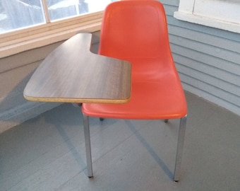 Vintage Desk and Chair Combo MidCentury Modern Eames Era Furniture 60s Howell Student Desk Shell Chair Photo Prop Rhymeswithdaughter