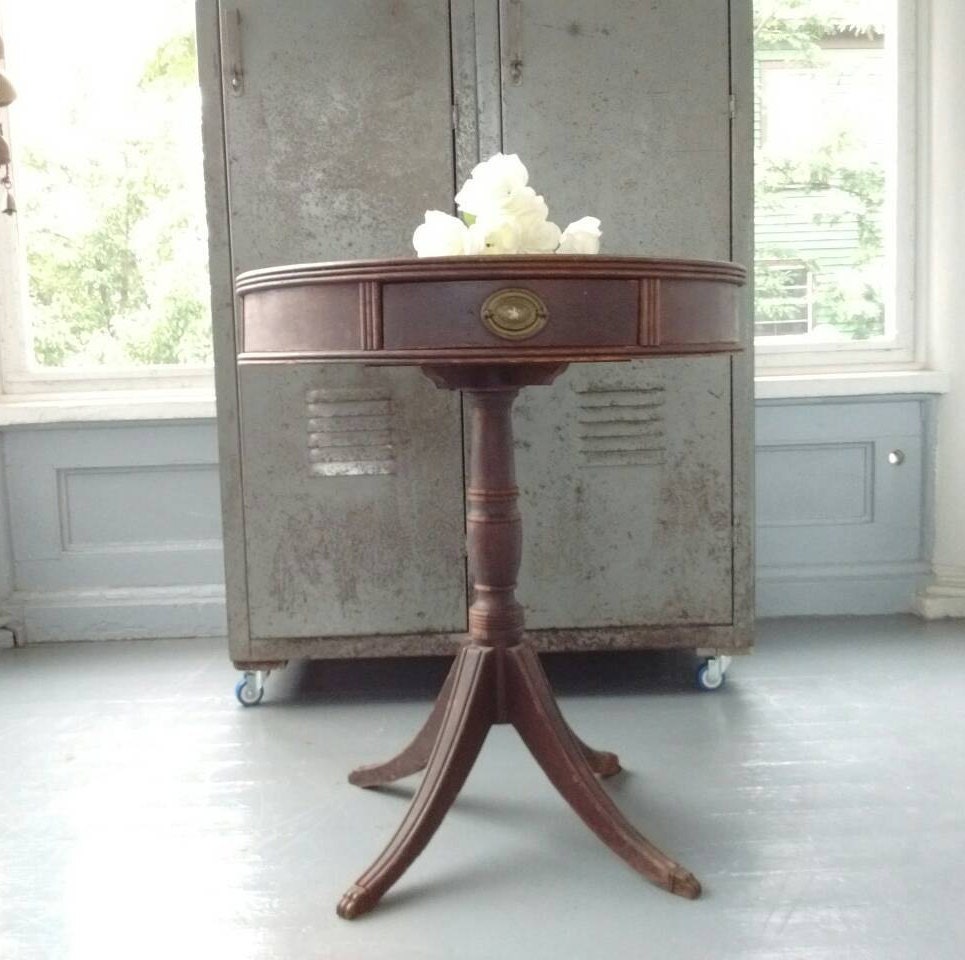 Antique, Entrance Table, Drum Table, Pedestal Table, End Table, Lamp