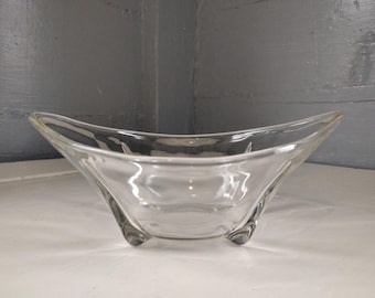 Candy Dish Vintage Clear Glass Footed Ring Dish Nut Dish Mint Bowl Serving Dish Photo Prop Wedding Mint Dish RhymeswithDaughter