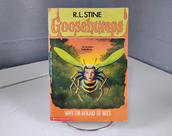 Why Im Afraid of Bees Number 17 Goosebumps R.L. Stine 1st Edition 90s Collectable Book Horror Fiction RhymeswithDaughter