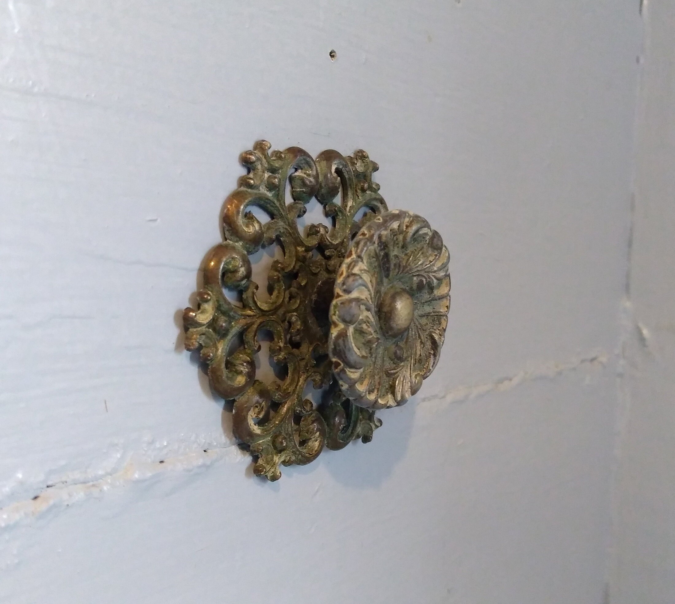 Vintage Ornate Floral Brass Color Knob with Back Plate Furniture