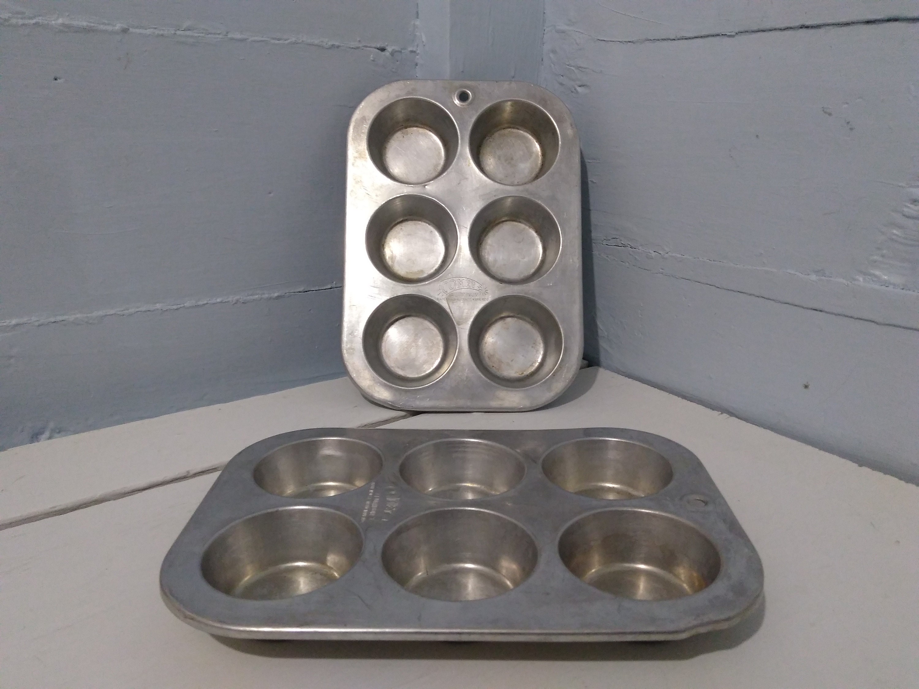 Vintage Comet Muffin Pan Cupcake Tin Aluminum Baking Pan Kitchen Decor