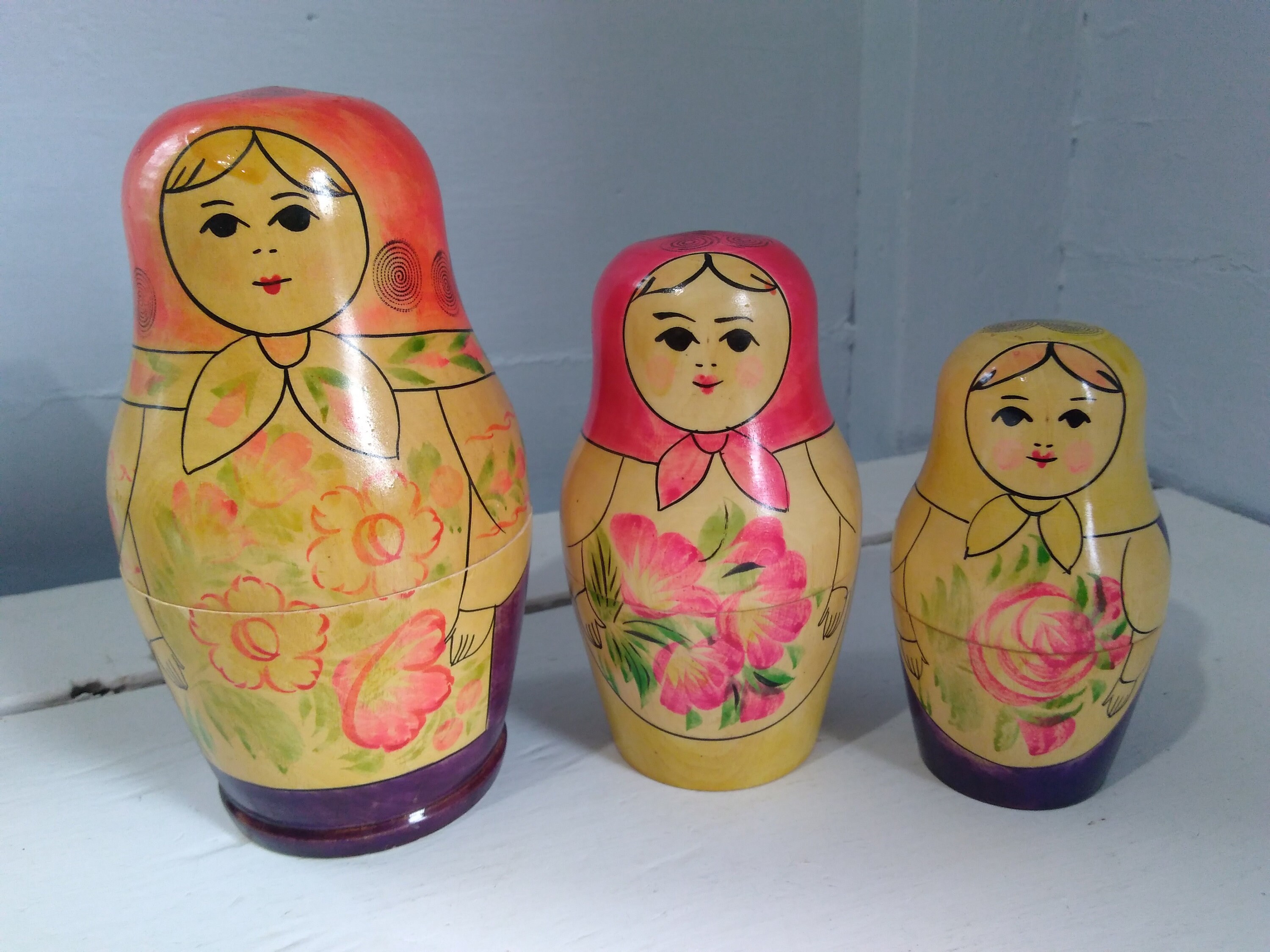 Beautiful Vintage Set of Nesting Dolls Vibrant Colorful Set of 9 Dolls