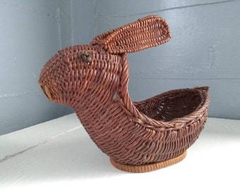 Vintage Wicker Bunny Basket Animal Basket Display Basket Easter Basket Table Decor Farmhouse Kitchen Decor RhymeswithDaughter