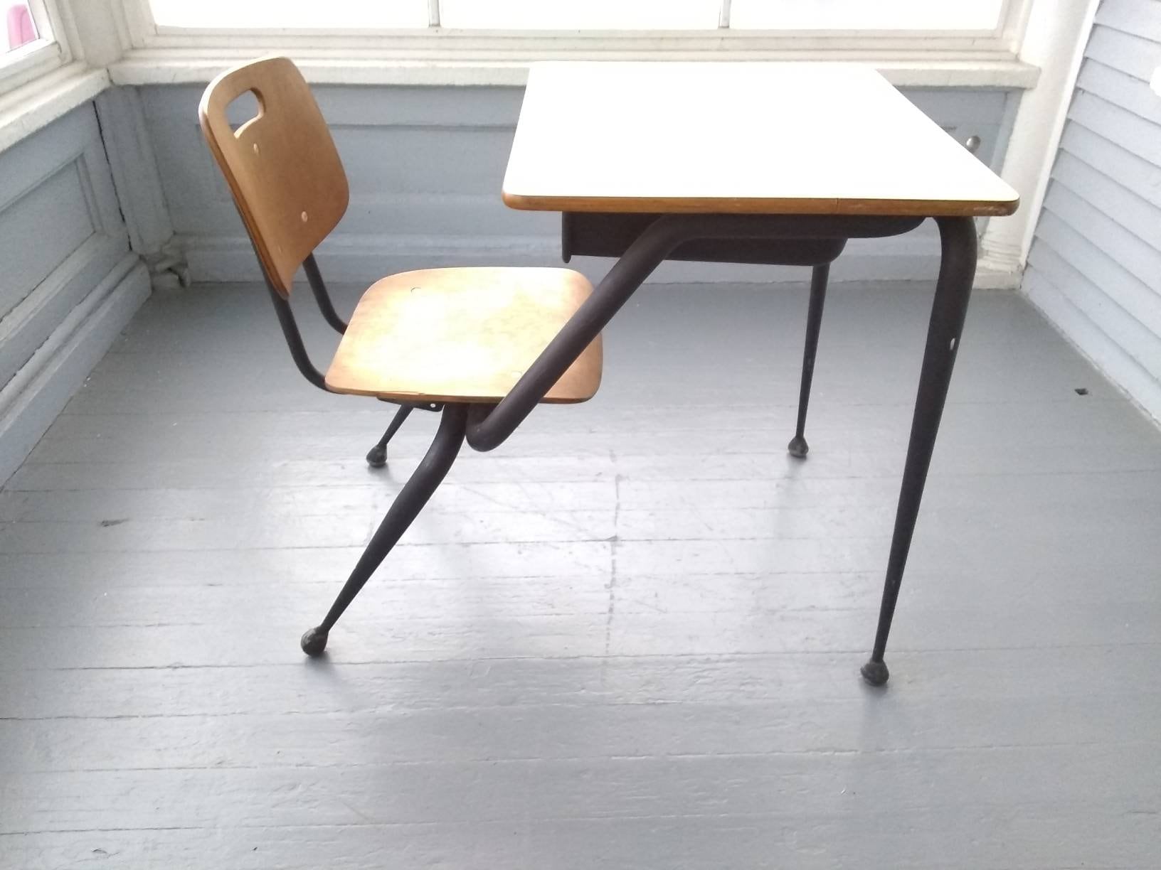 Antique childrens desk 2024 with attached chair