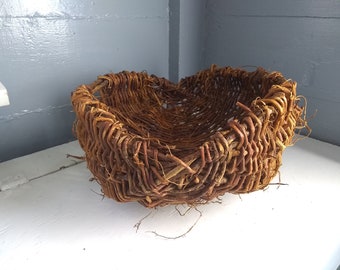 Large Vintage Grape Vine Basket Egg Shaped Boho Home Decor Natural Rustic Country Farmhouse Cottage Storage Home Decor RhymeswithDaughter