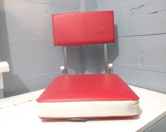 Vintage Folding Stadium Cushion Bleacher Seat with Backrest Clip On Red and White Vinyl Metal RhymeswithDaughter