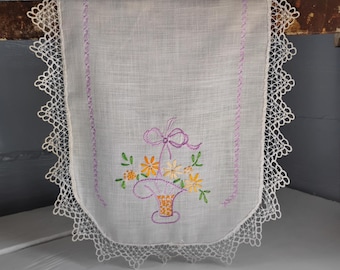 Vintage White Cotton Doily: Floral Needlepoint, Crochet Lace Edge, Farmhouse Decor 13 x 8 Inch, RhymeswithDaughter