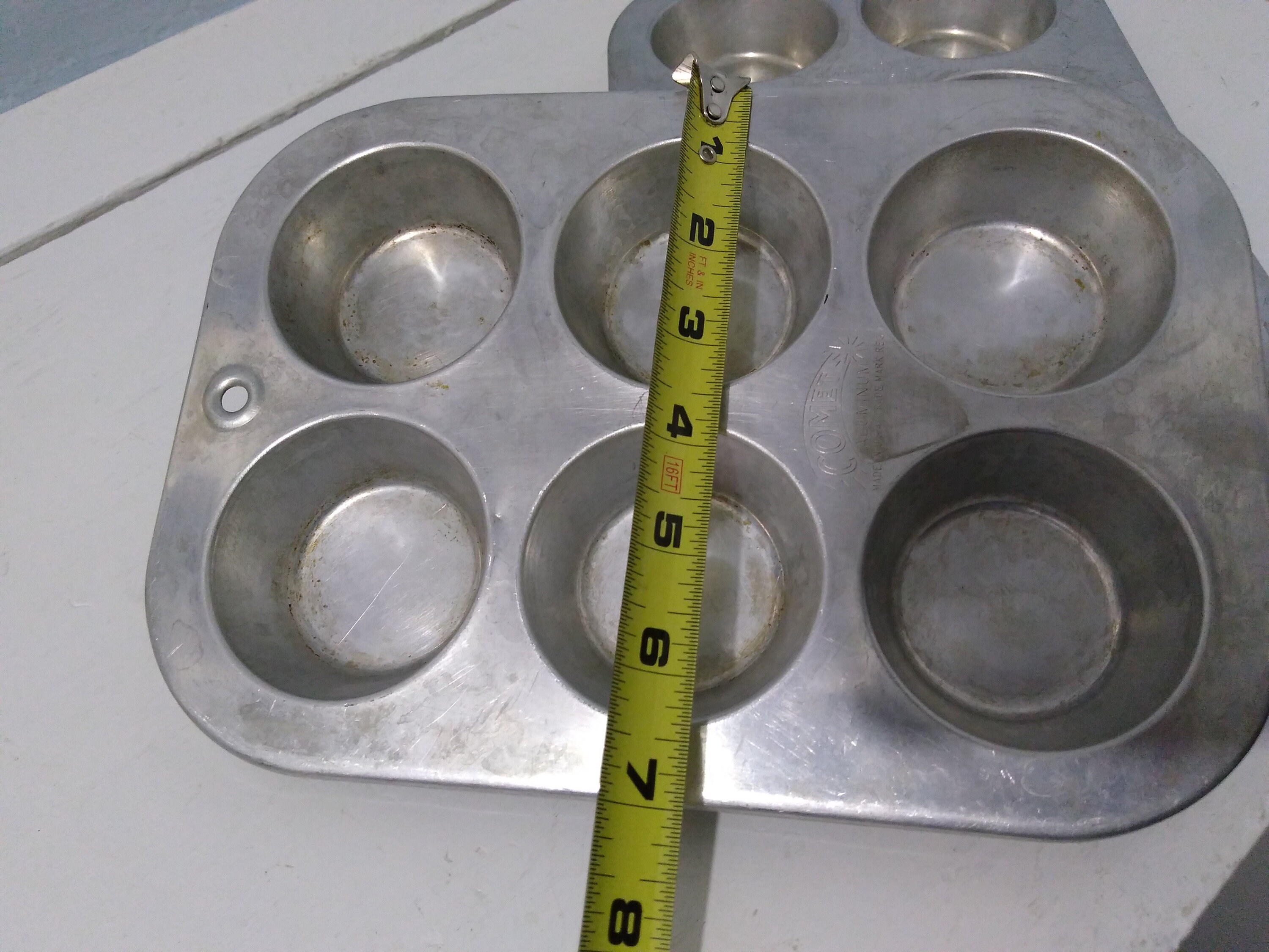 Vintage Comet Muffin Pan Cupcake Tin Aluminum Baking Pan Kitchen Decor