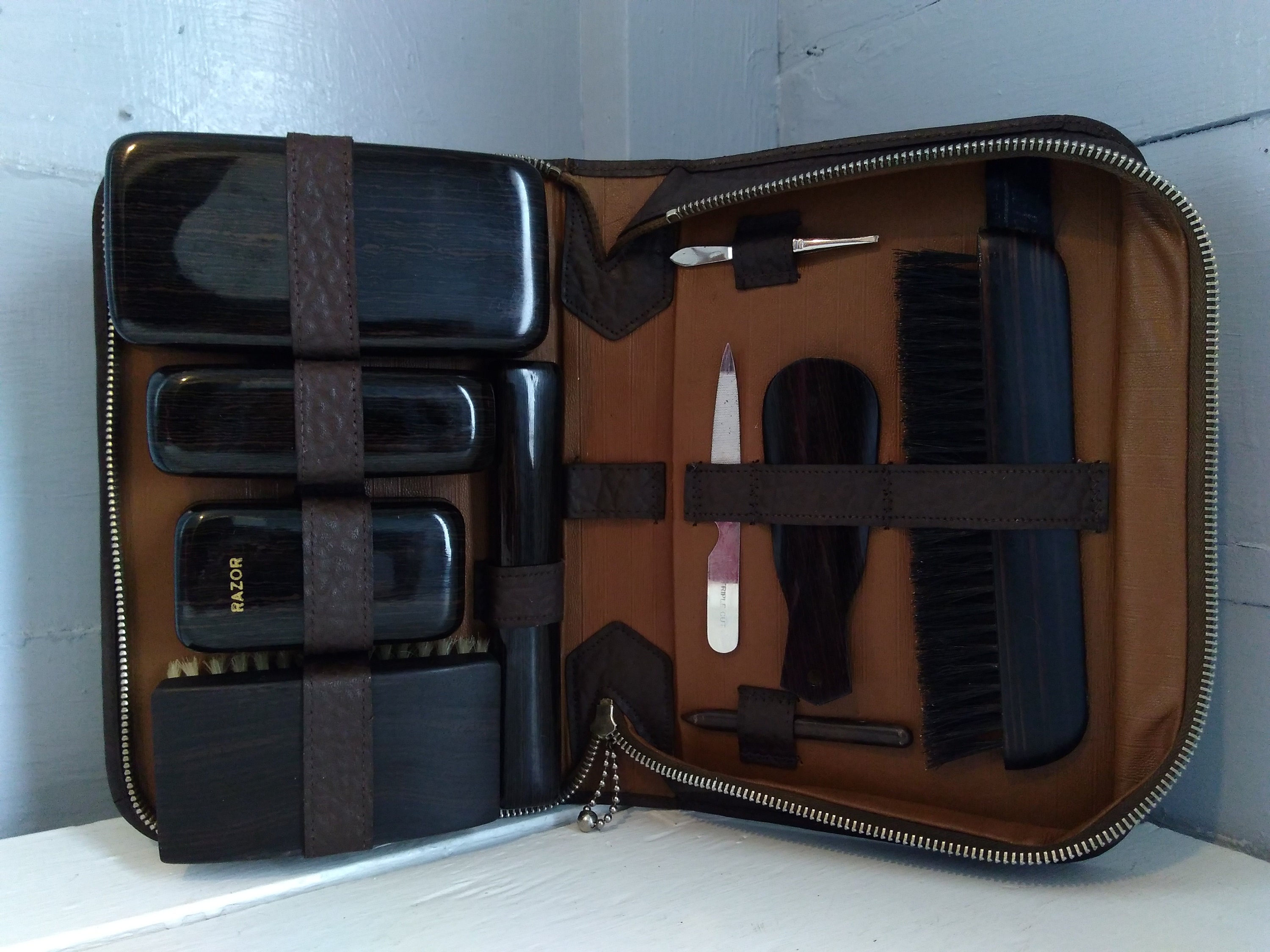 shoe shine bag