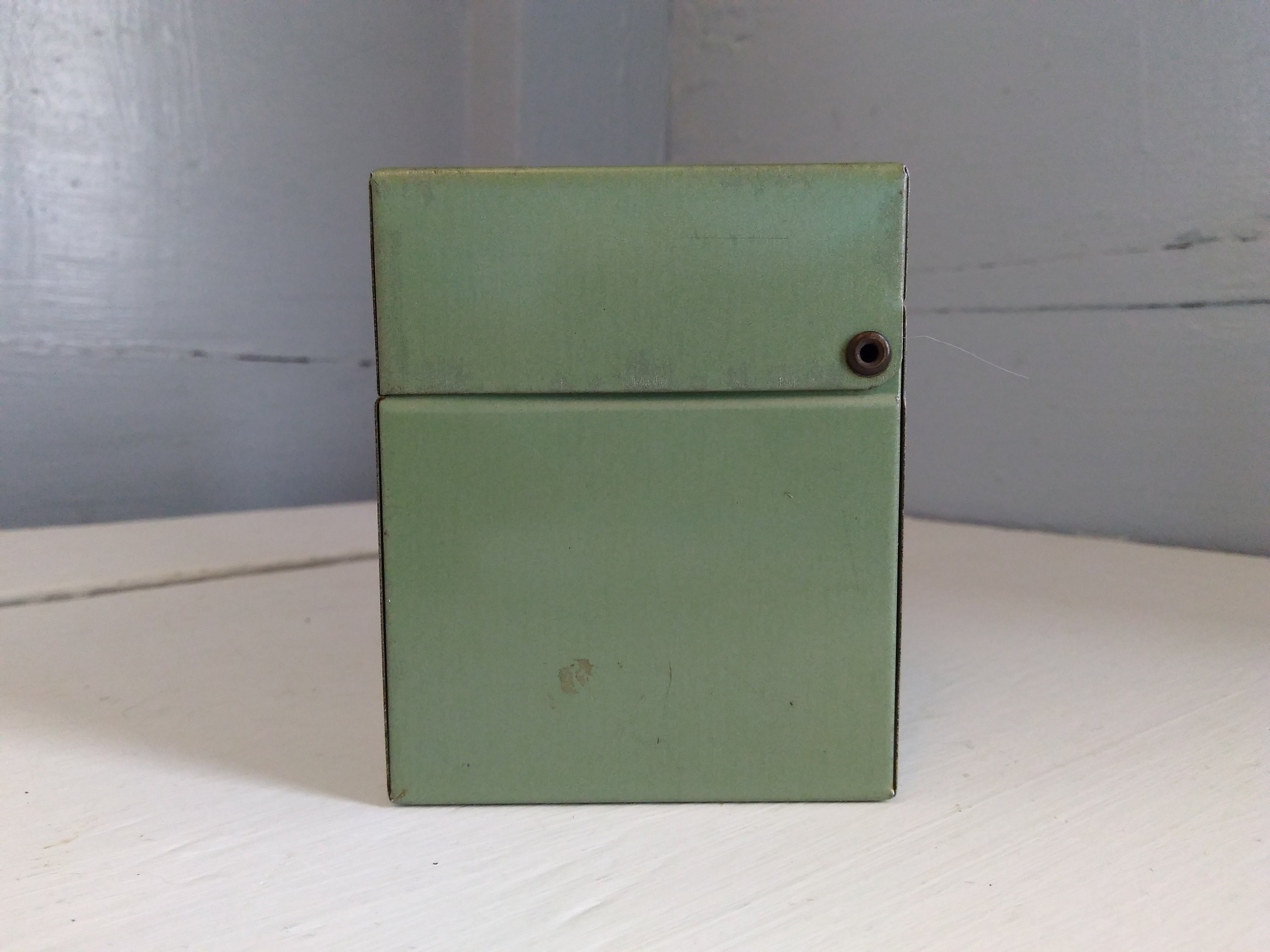 Vintage Metal 3 x 5 Index Card File Box Recipe Box Kitchen Decor Office