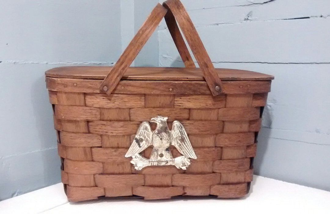 Vintage Lunch Basket Picnic Basket Vermont Federal Wood Eagle Emblem