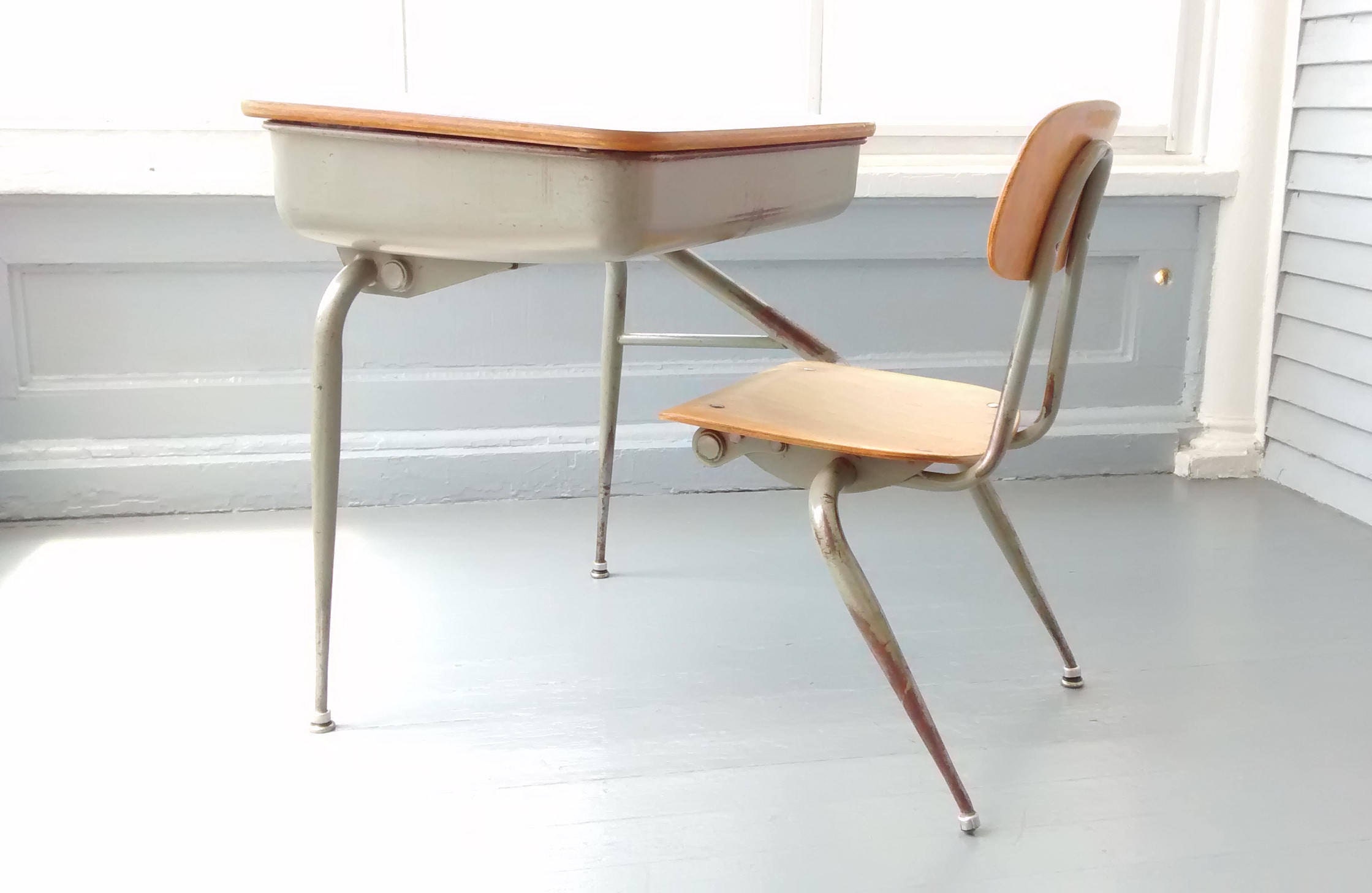 mid century childrens table and chairs