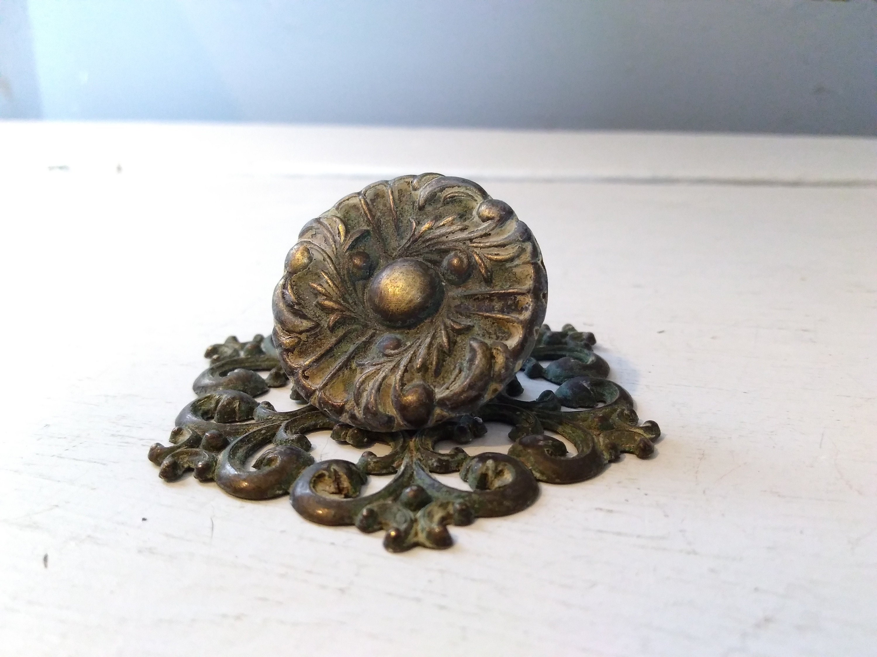 Vintage Ornate Floral Brass Color Knob with Back Plate Furniture