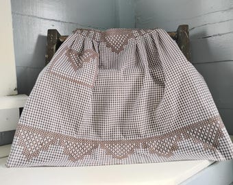 Vintage 60s Cotton Waist Apron Plaid Waist with Pocket White Brown Kitchen Apron Cleaning Apron Photo Prop Gift Idea RhymeswithDaughter