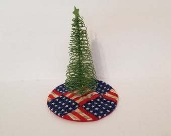 Patriotic Christmas Tree Skirt,  Reversible Decorative Tree Skirt, Holiday Decoration