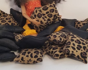 Accesorio de muñeca con estampado animal a escala 16, mini almohada