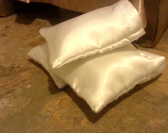 Handgefertigter Kissenbezug, Satin Kissenbezug für Puppenbett, erhältlich in sortierten Farben