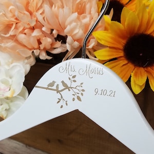 Engraved Wedding Hanger, Bride Hanger with Birds, Bridesmaid Gift Hangers, Wedding Dress Hanger, Personalized Wedding Hanger, Bride Gift