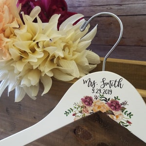 Personalized Wedding Dress Hangers for Bride, Bridesmaids and Flower Girl - Gift for Bride, Bridesmaids or Flower Girl, Wedding Shower Gift