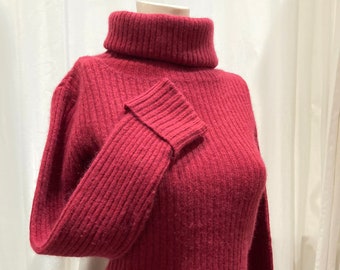 Vintage 1980's Lambswool and Angora blend Wine Red Le Chateau Pullover Turtleneck Sweater