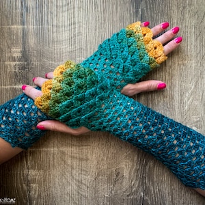 Dragon Tears Fingerless Gloves ***CROCHET PATTERN***