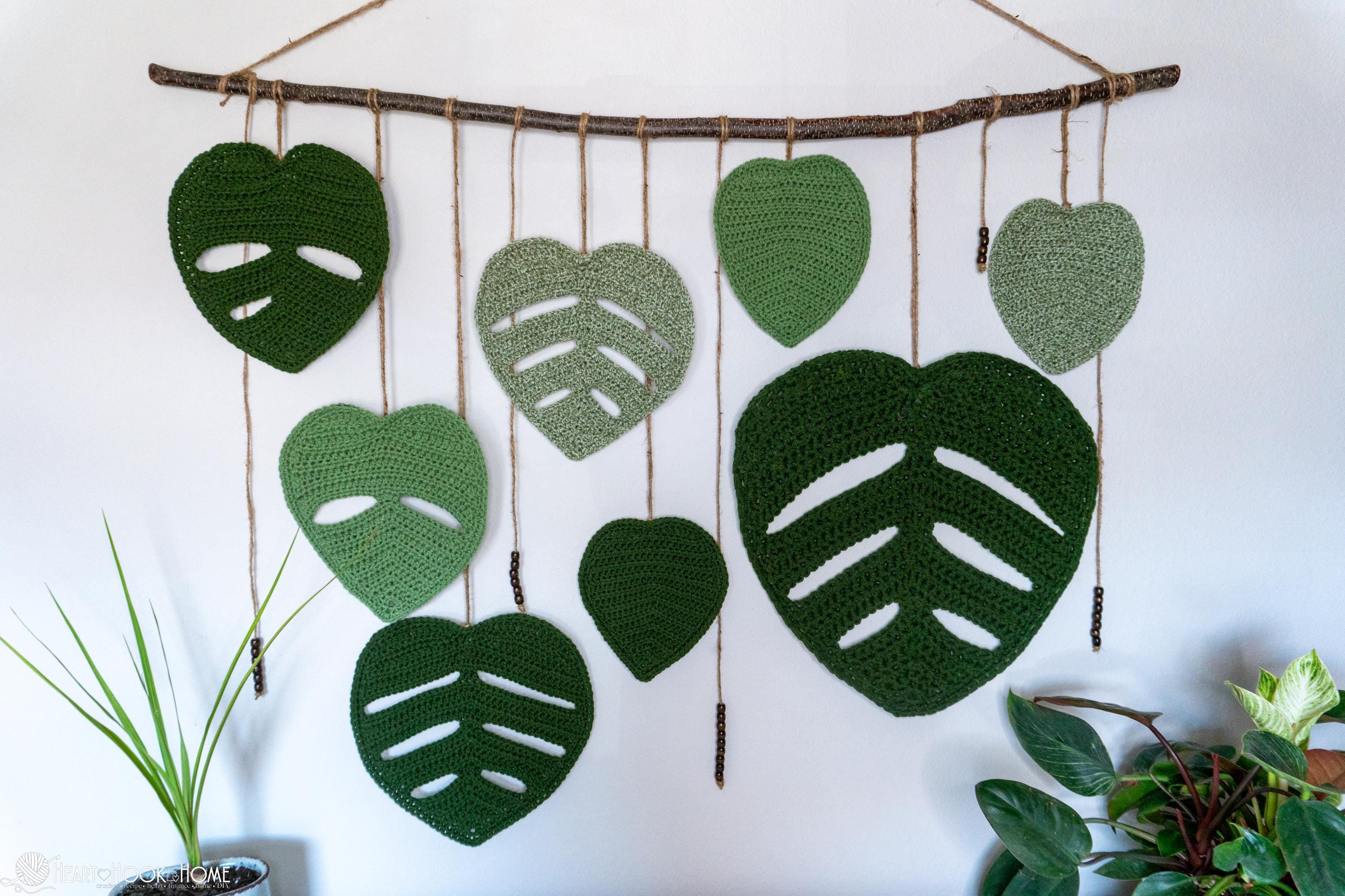 40 Monstera Crochet Patterns for Tropical Leaves, Wall Hangings, and Potted Plants 40 Monstera Leaf Crochet Pattern: Wall Hanging