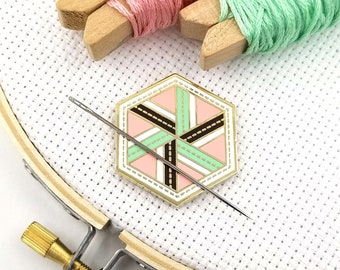 Hexagon Windmill Quilt Block Needle Minder | Neapolitan | Hard Enamel