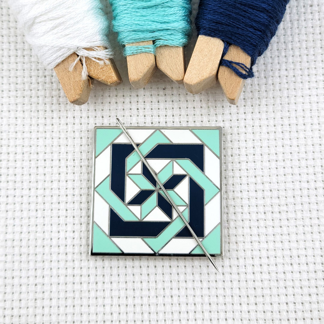 Skylar Labyrinth Star Quilt Block Needle Minder Hard Enamel Etsy