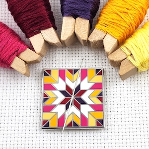 Starburst Quilt Block Needle Minder | Arizona Sky