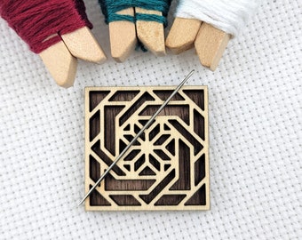 Wood Needle Minder | Quilt Block Labyrinth Star | Maple and Walnut Wood