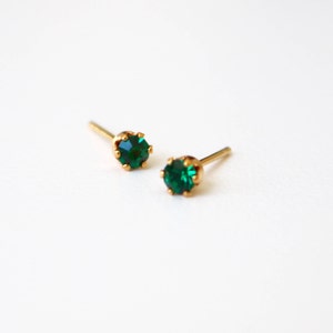 14kt Gold Emerald Swarovski Studs