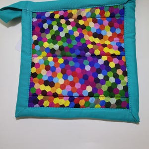 Rainbow honeycomb pot holder