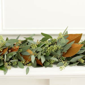 Handmade Fresh Magnolia + Seeded Eucalyptus Greenery Garland–for wedding, home decor, holiday party, Christmas décor