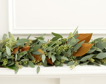 Handmade Fresh Magnolia + Seeded Eucalyptus Greenery Garland–for wedding, home decor, holiday party, Christmas décor