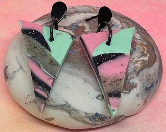 Retro 1980s Miami Beach Small Triangle Marbled Polymer Clay Earrings