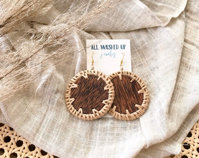 New! // Round Woven Wood Earrings