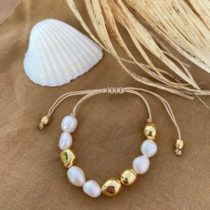 Adjustable Pearl Bracelet